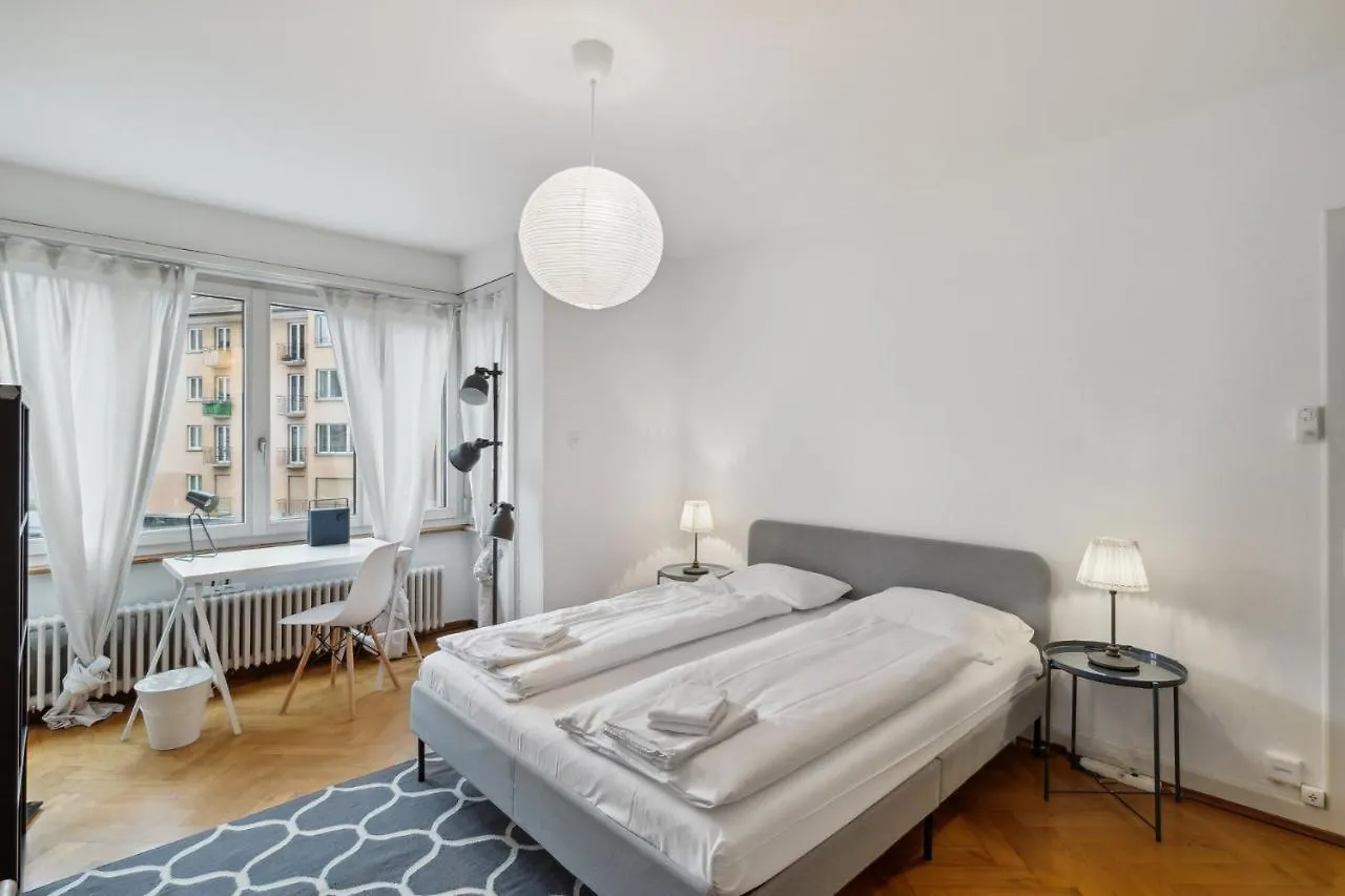 Central Apartment For City Explorers 224 Zurigo